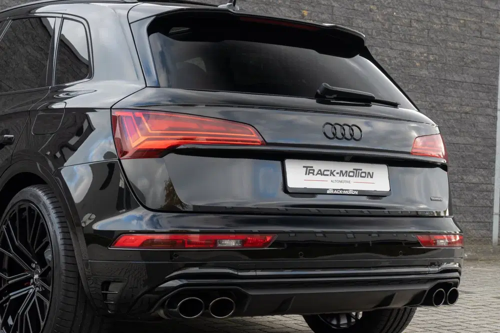 Audi Q5 50 TFSI e S edition Luchtvering Panoramada uit 2021, foto 12