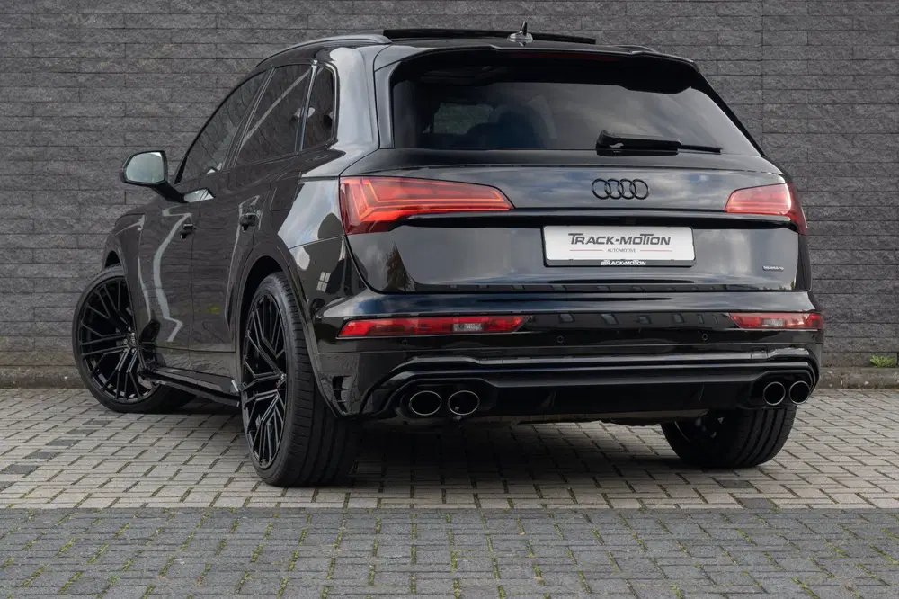 Audi Q5 50 TFSI e S edition Luchtvering Panoramada uit 2021, foto 14