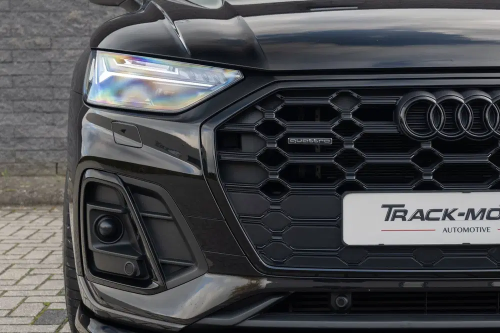Audi Q5 50 TFSI e S edition Luchtvering Panoramada uit 2021, foto 5