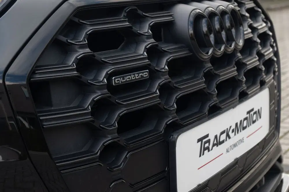 Audi Q5 50 TFSI e S edition Luchtvering Panoramada uit 2021, foto 6