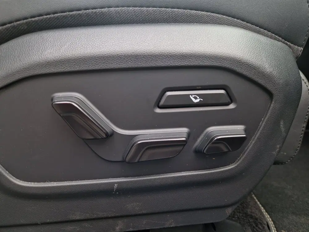 Hyundai SANTA FE 1.6 T-GDI PHEV Black Line 4WD 7p uit 2025, foto 12