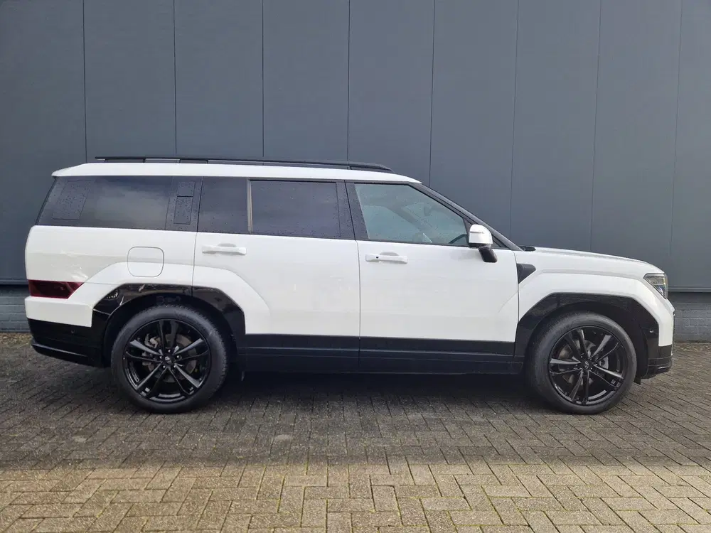Hyundai SANTA FE 1.6 T-GDI PHEV Black Line 4WD 7p uit 2025, foto 4