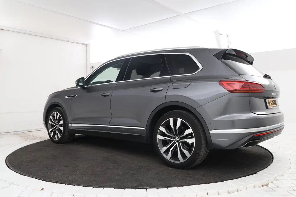 Volkswagen Touareg 3.0 TSi eHybrid 4MOTION Trekhaak uit 2020, foto 4