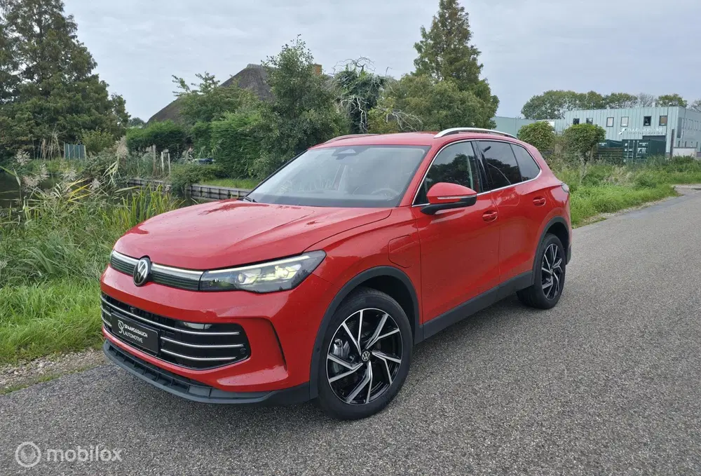 Volkswagen Tiguan 1.5 eHybrid Elegance uit 2024