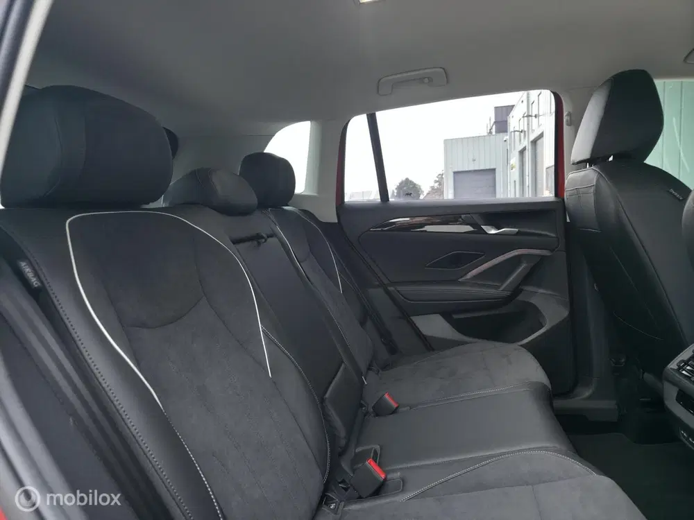 Volkswagen Tiguan 1.5 eHybrid Elegance uit 2024, foto 12