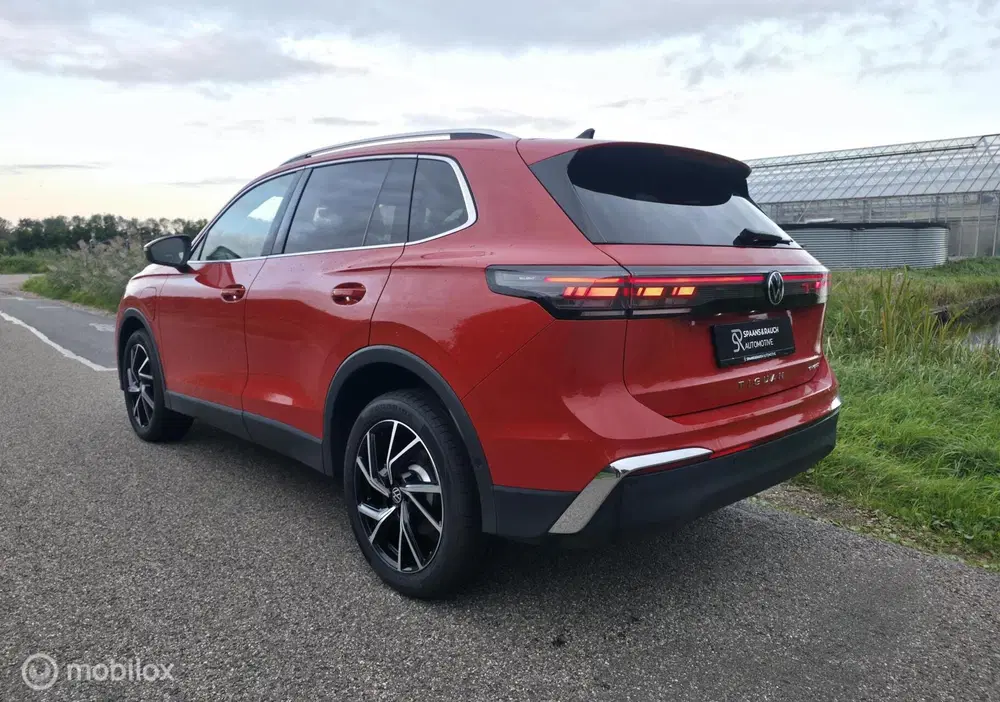 Volkswagen Tiguan 1.5 eHybrid Elegance uit 2024, foto 2