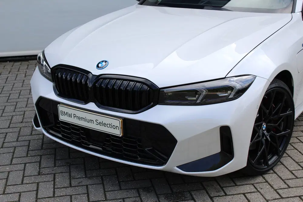 BMW 3-serie 330e M Sport Automaat uit 2026, foto 9