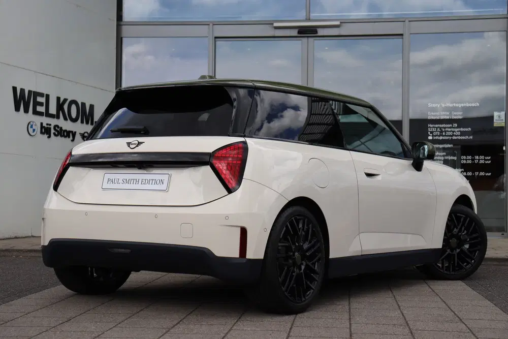 Mini Hatchback Cooper SE uit 2026, foto 6
