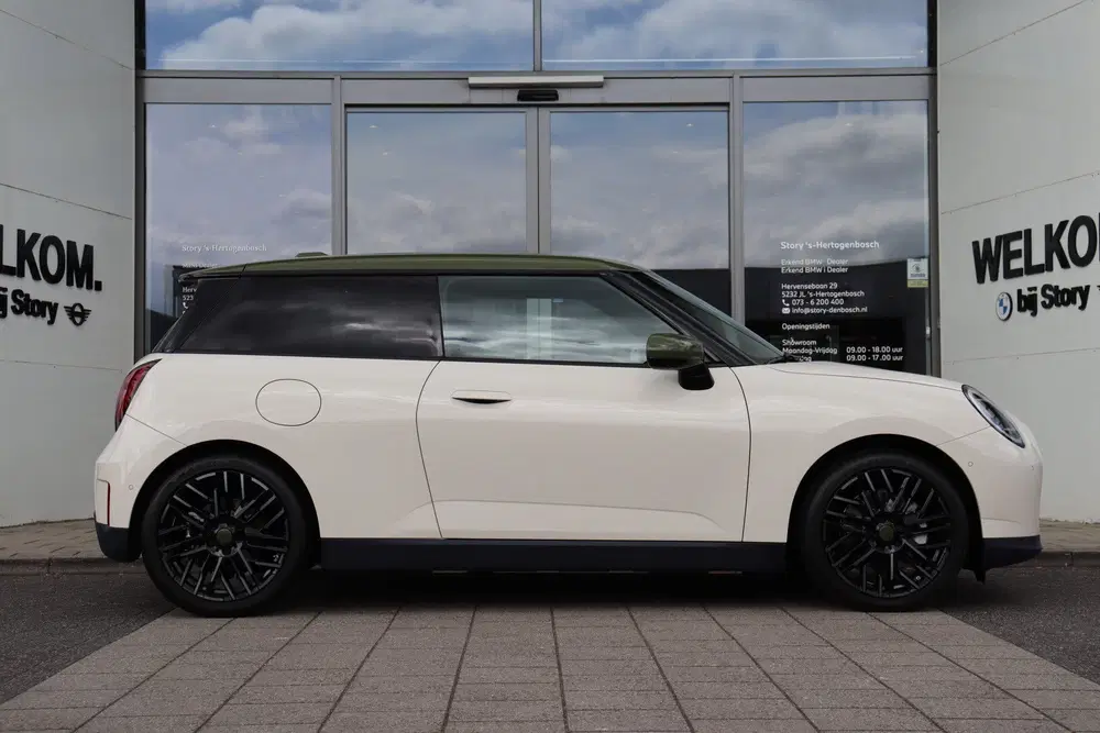 Mini Hatchback Cooper SE uit 2026, foto 7