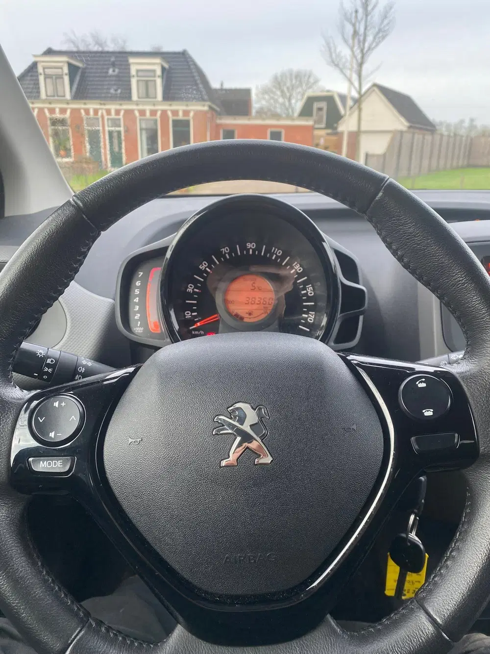 Peugeot 108 1.0 e-VTi Active uit 2019, foto 13