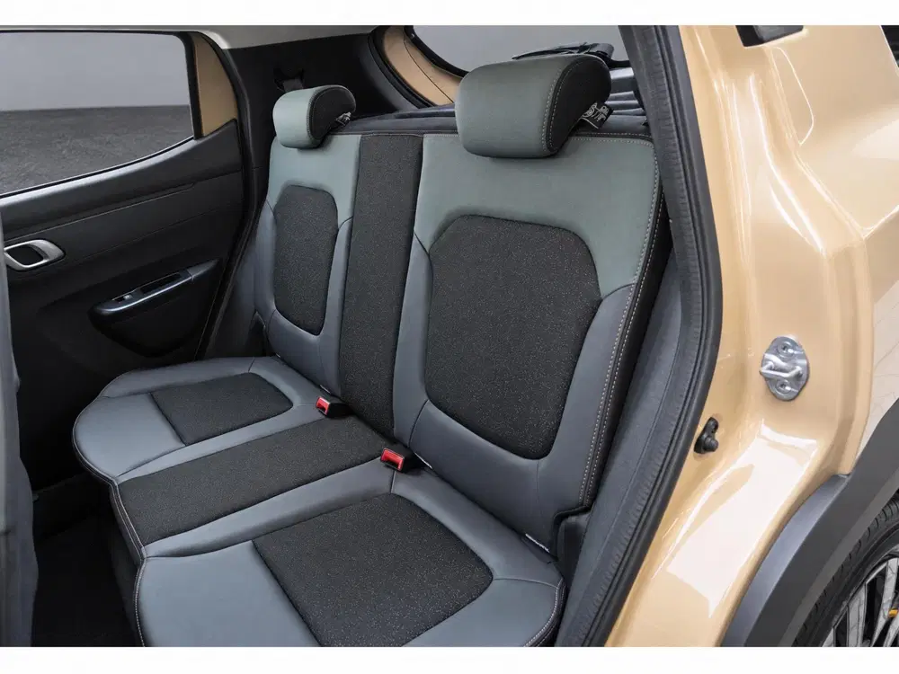 Dacia Spring Extreme 65 26.8 kWh uit 2024, foto 12