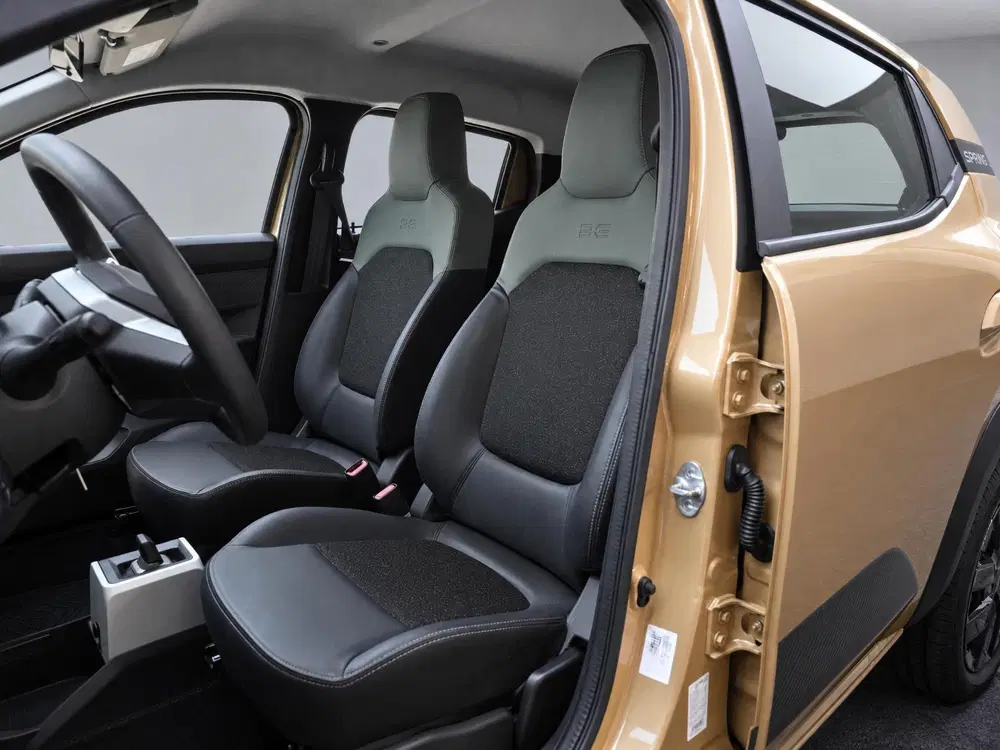 Dacia Spring Extreme 65 26.8 kWh uit 2024, foto 3