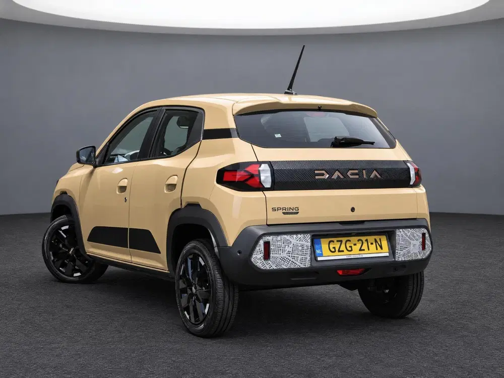Dacia Spring Extreme 65 26.8 kWh uit 2024, foto 9