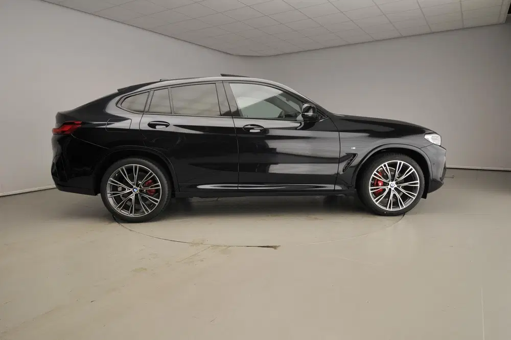 BMW X4 M40i uit 2026, foto 4