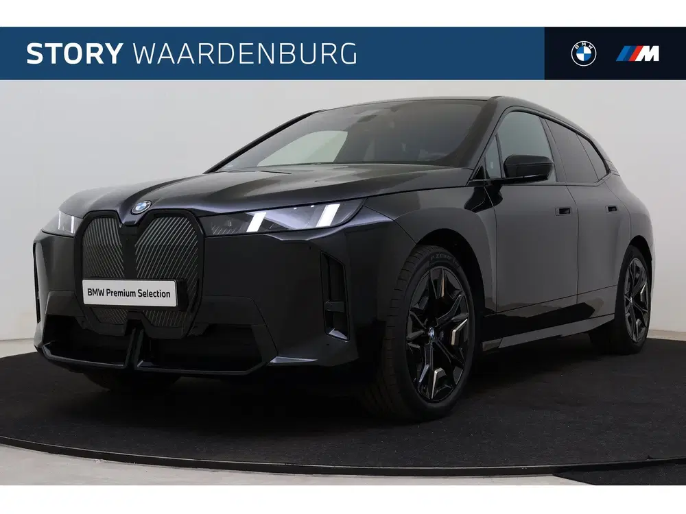BMW iX xDrive60 112 kWh uit 2025