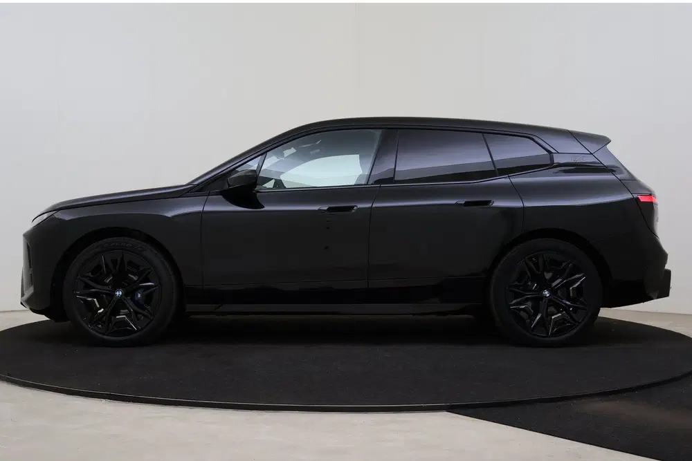 BMW iX xDrive60 112 kWh uit 2025, foto 14