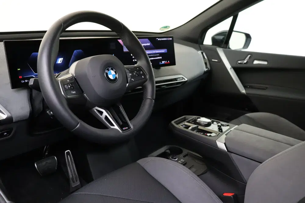 BMW iX xDrive60 112 kWh uit 2025, foto 3