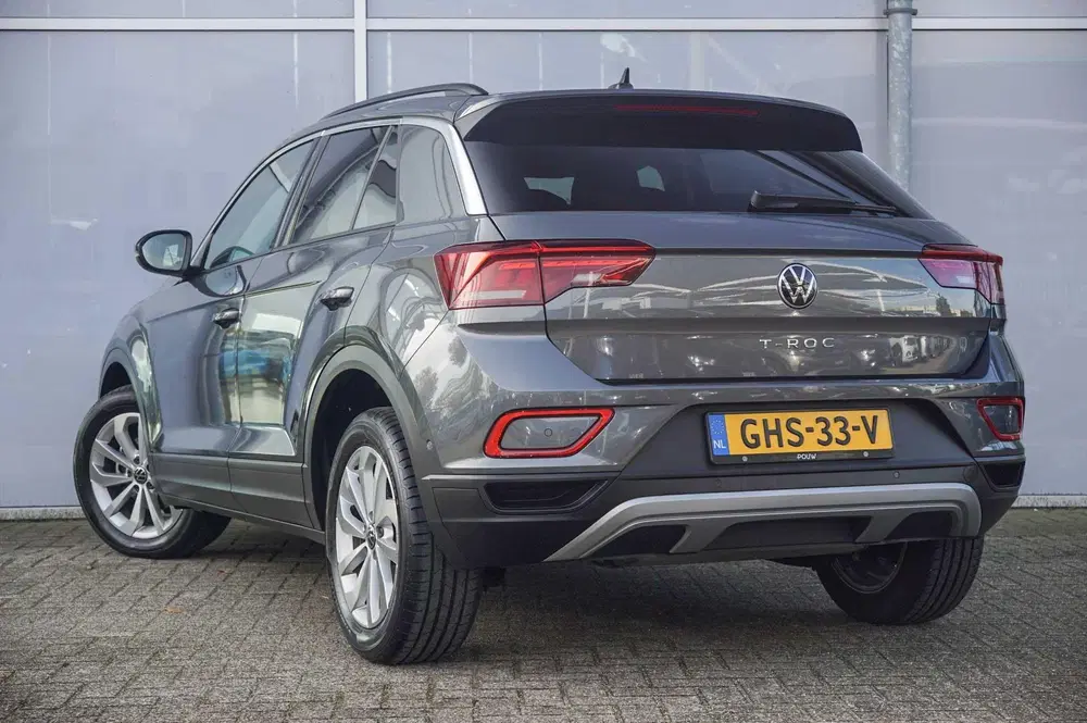 Volkswagen T-Roc 1.0 TSI 115pk Life Edition uit 2024, foto 11