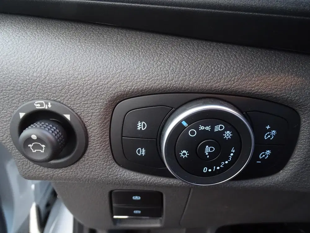 Ford Transit L2H2 Trend 68 kWh laadvloer hout uit 2023, foto 12