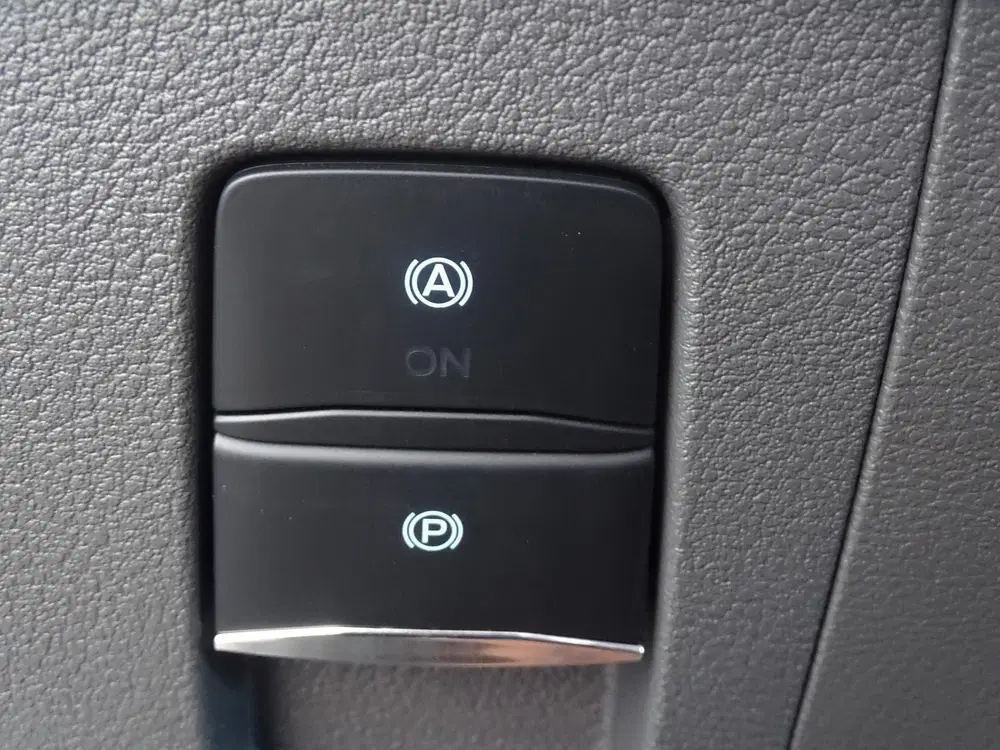Ford Transit L2H2 Trend 68 kWh laadvloer hout uit 2023, foto 13