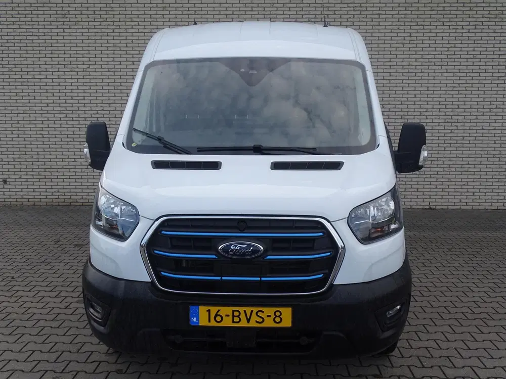 Ford Transit L2H2 Trend 68 kWh laadvloer hout uit 2023, foto 2