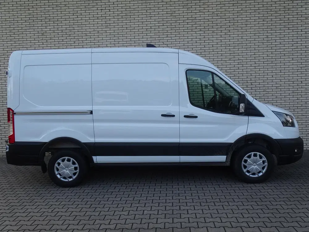 Ford Transit L2H2 Trend 68 kWh laadvloer hout uit 2023, foto 5