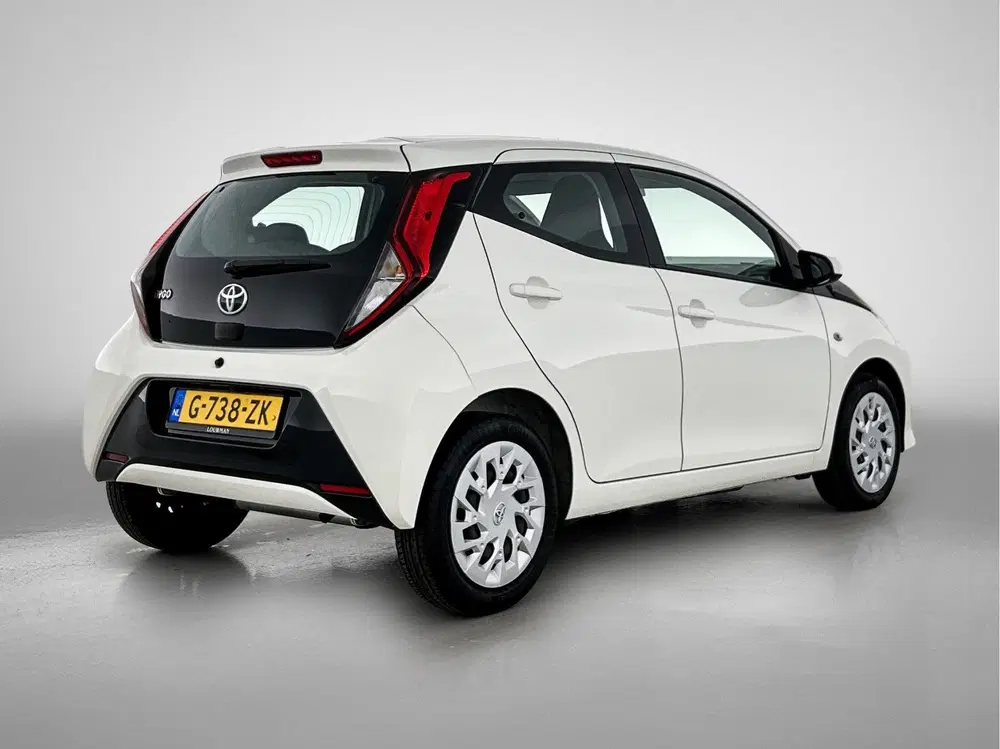 Toyota Aygo 1.0 VVT-i x-play limited uit 2019, foto 2