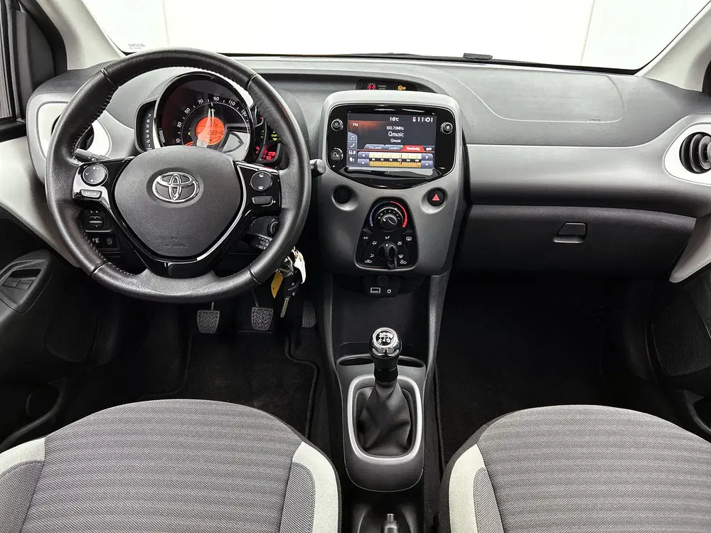 Toyota Aygo 1.0 VVT-i x-play limited uit 2019, foto 4