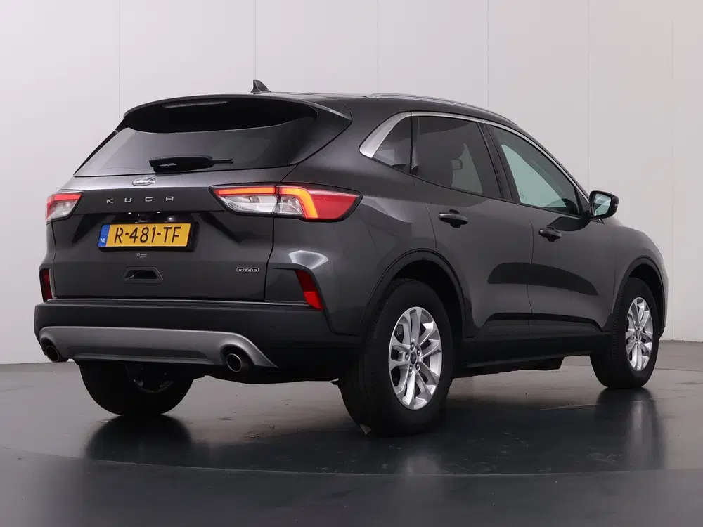 Ford Kuga 2.5 PHEV Titanium uit 2022, foto 2
