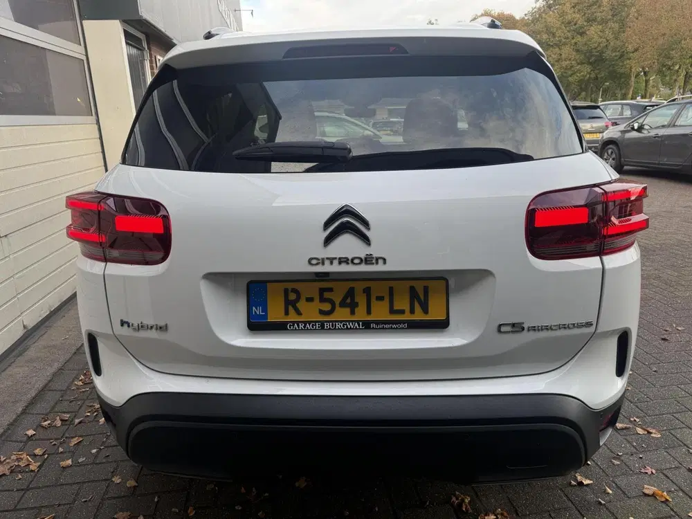 Citroën C5 Aircross Citroen C5 Aircross 1.6 Plug-in Hybrid 225 uit 2022, foto 13