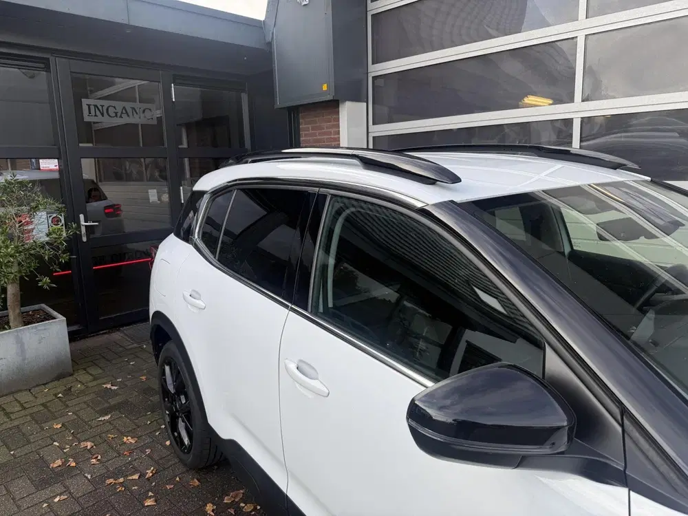 Citroën C5 Aircross Citroen C5 Aircross 1.6 Plug-in Hybrid 225 uit 2022, foto 5