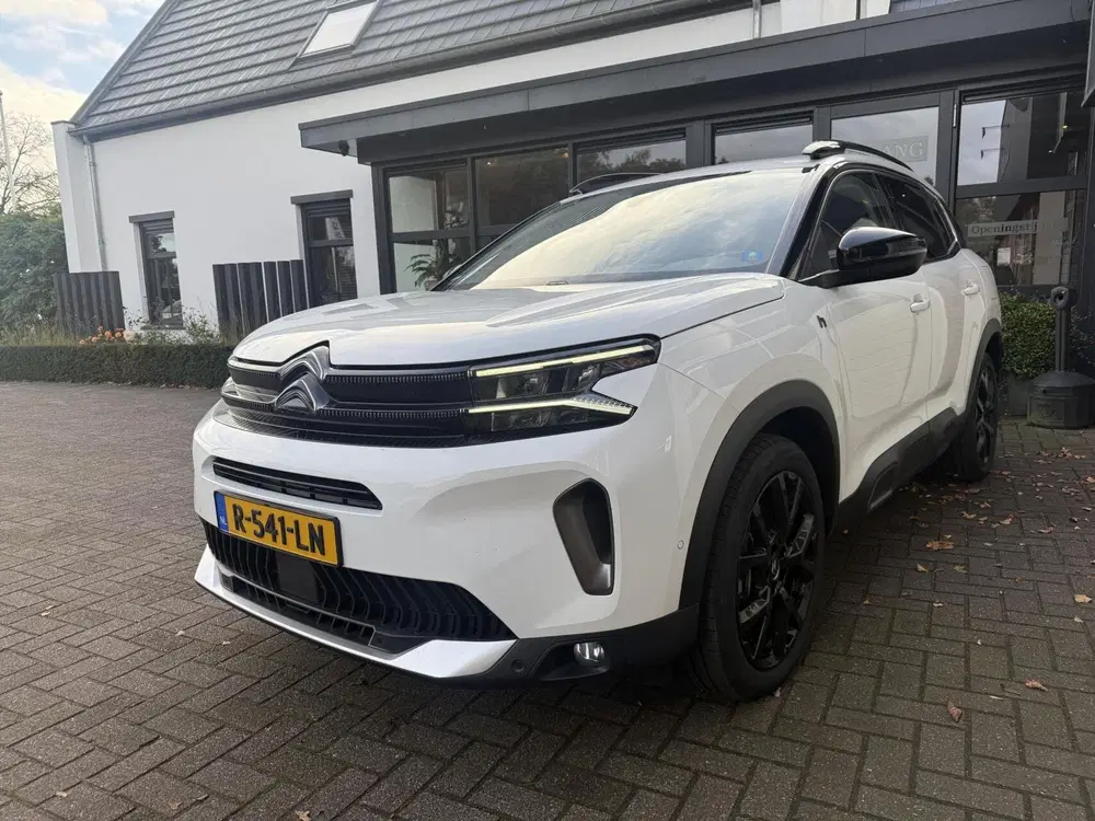 Citroën C5 Aircross Citroen C5 Aircross 1.6 Plug-in Hybrid 225 uit 2022, foto 9