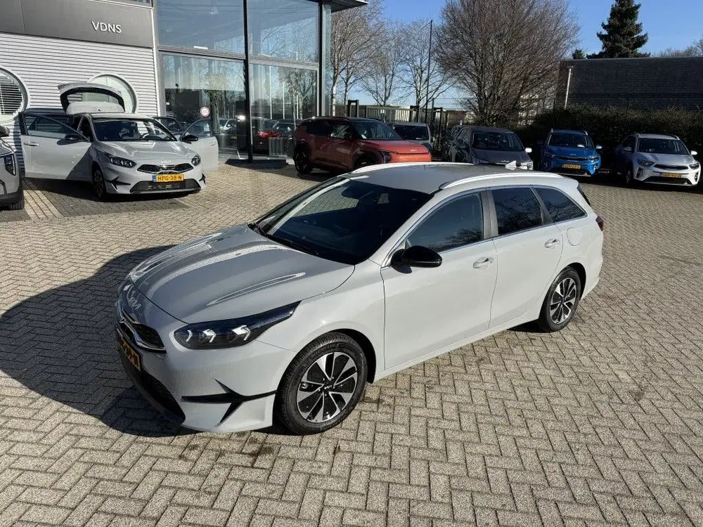 Kia Ceed 1.0 T-GDi DESIGN EDITION * VEEL OPTIES uit 2025, foto 2
