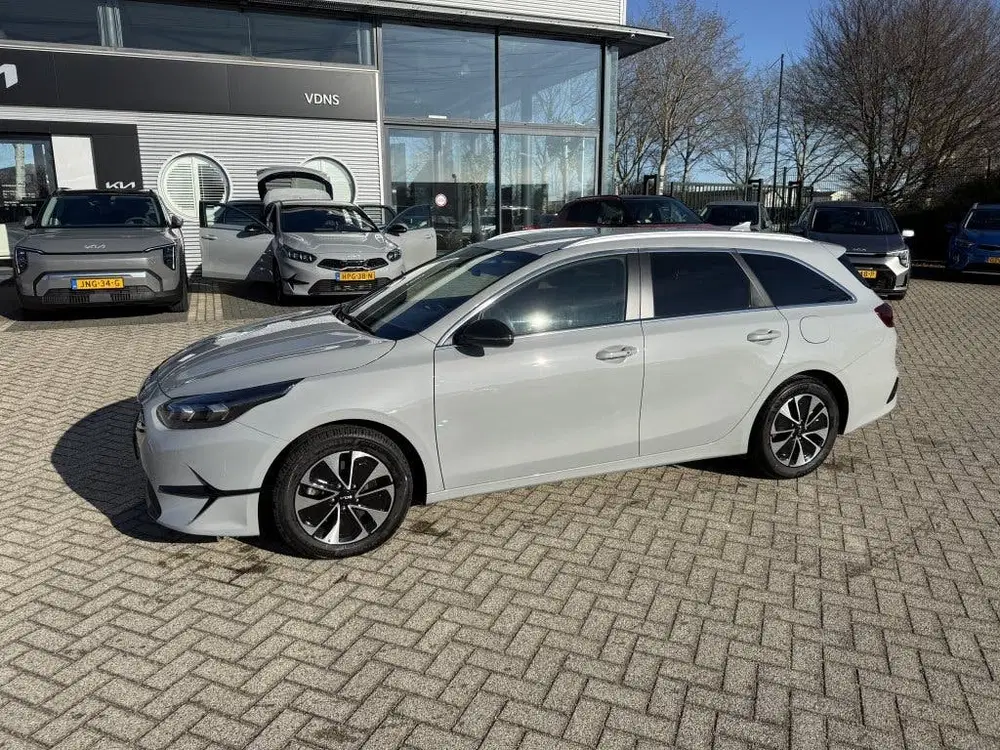 Kia Ceed 1.0 T-GDi DESIGN EDITION * VEEL OPTIES uit 2025, foto 3