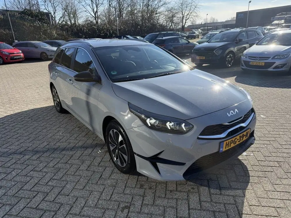 Kia Ceed 1.0 T-GDi DESIGN EDITION * VEEL OPTIES uit 2025, foto 8