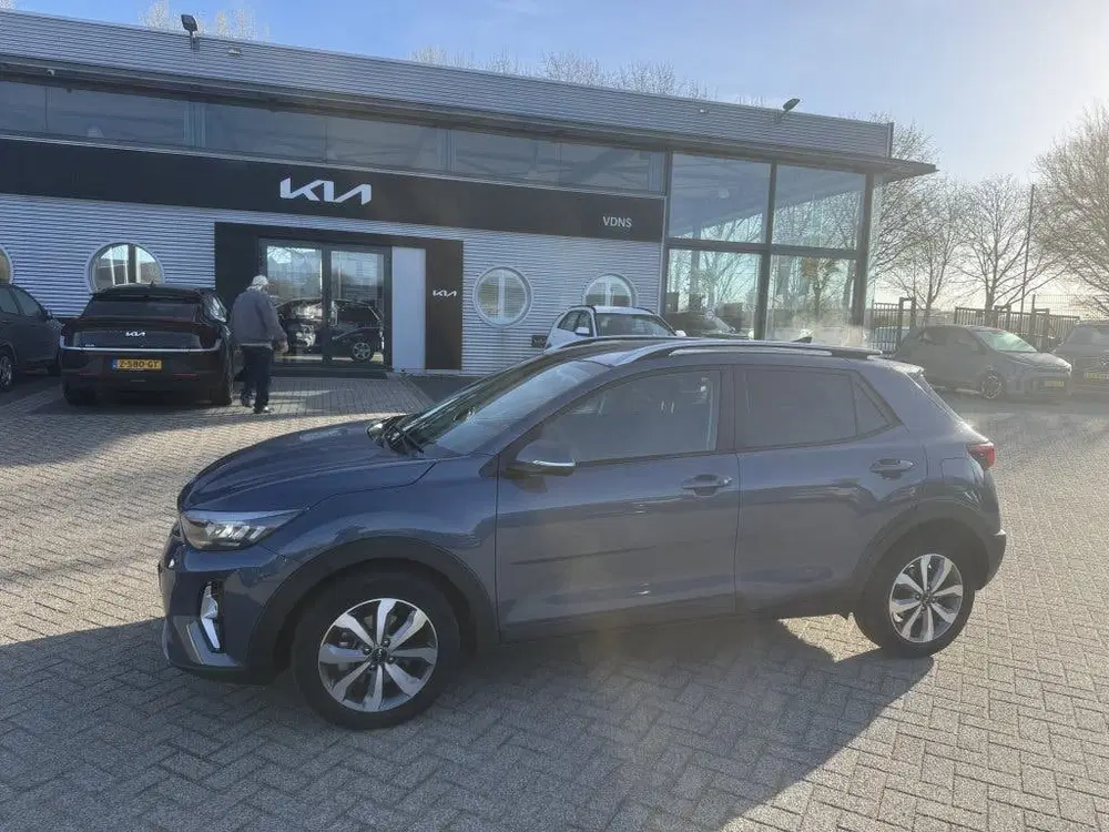 Kia Stonic 1.0 T-GDi MHEV DynamicPLUSLine NAVI + CAME uit 2025, foto 2