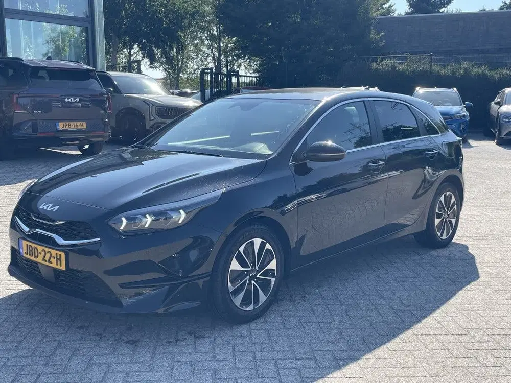 Kia Ceed 1.0 T-GDi MHEV DCT7 AUTOMAAT Design Editio uit 2025, foto 2