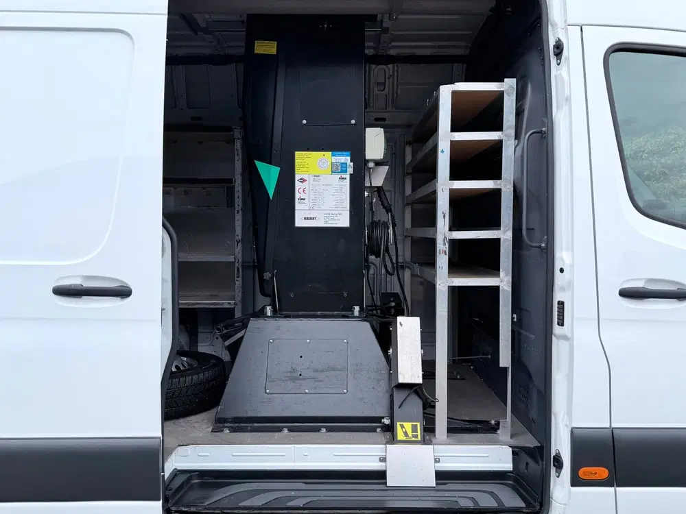 Mercedes-Benz Sprinter uit 2020, foto 13