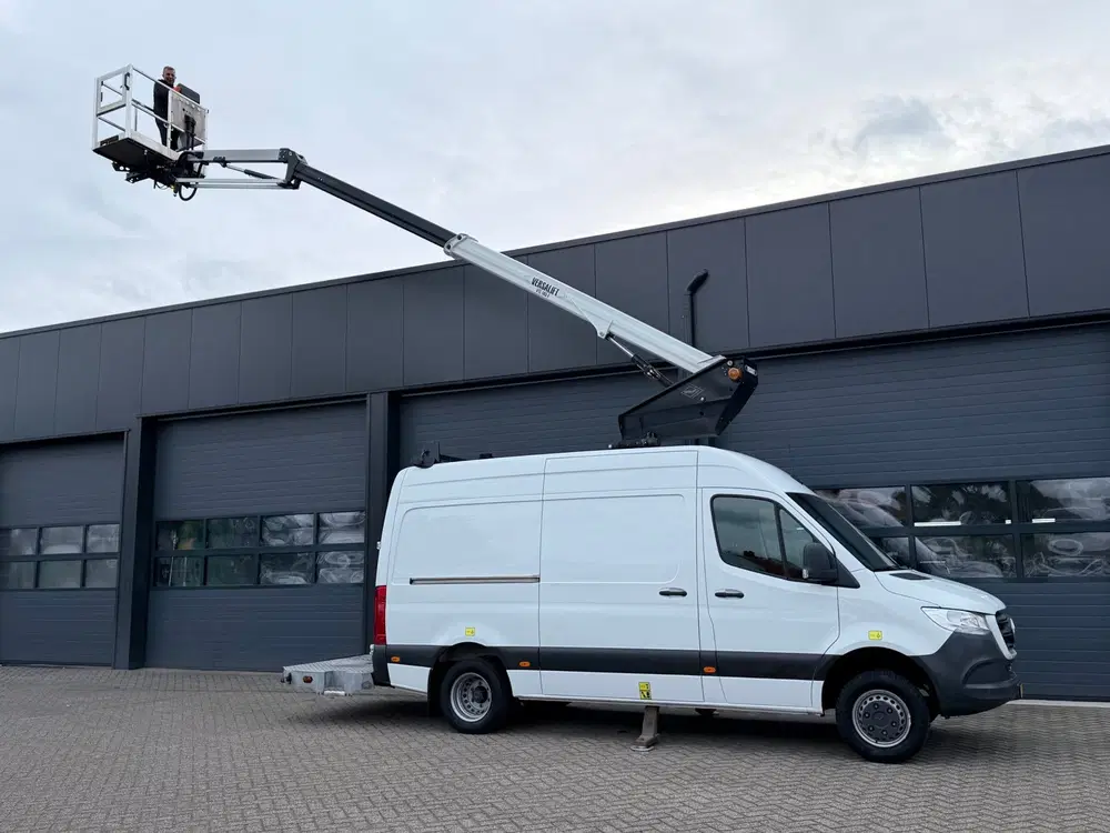 Mercedes-Benz Sprinter uit 2020, foto 2