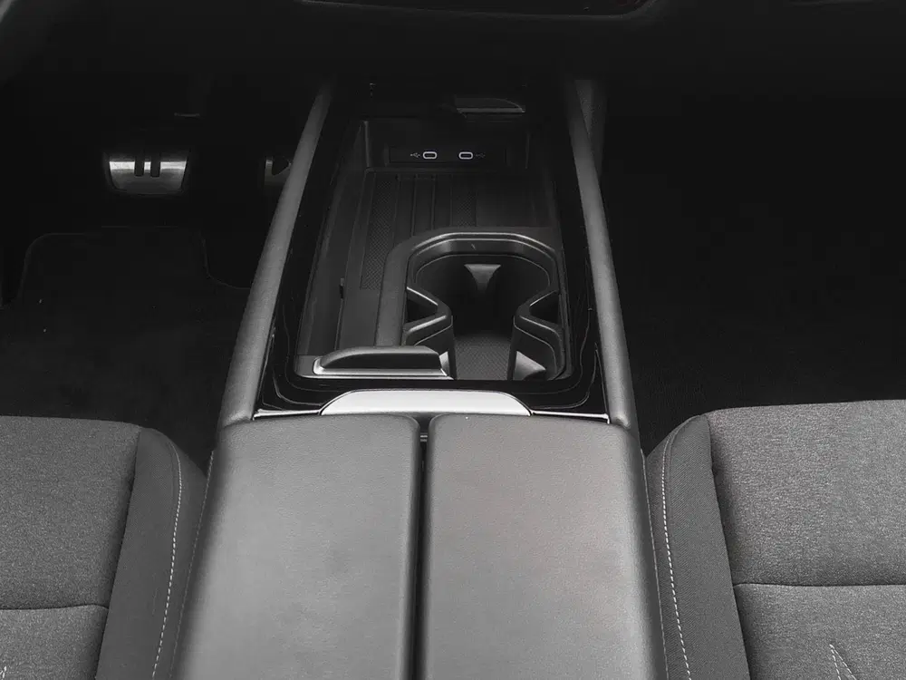 Volkswagen ID.7 Pro Business 77 kWh 286 pk uit 2025, foto 10