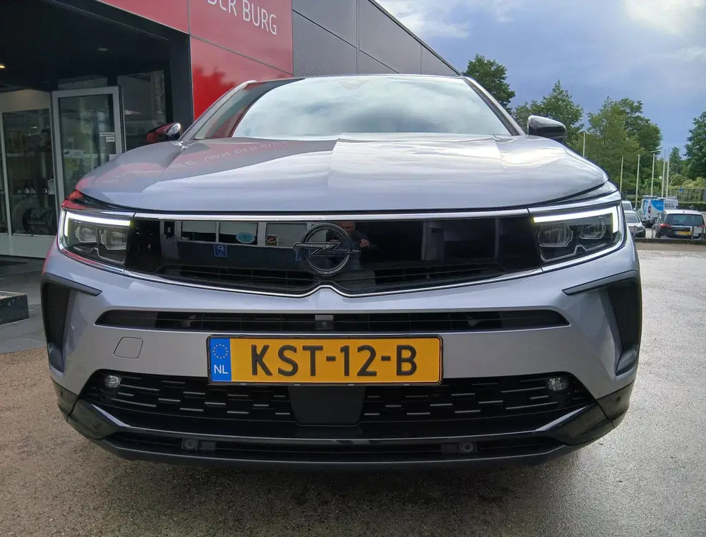 Opel Grandland 1.2 Turbo Hybrid GS uit 2024, foto 3