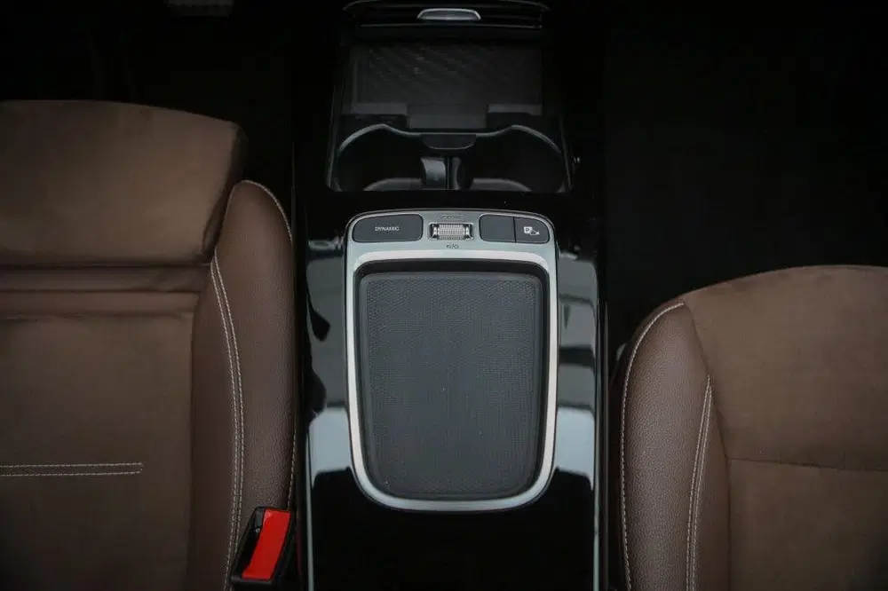 Mercedes-Benz CLA 250e AMG uit 2024, foto 11