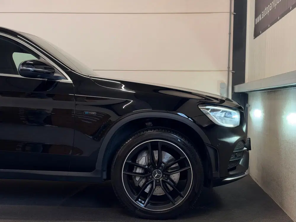 Mercedes-Benz GLC GLC-klasse Coupé 300e 4MATIC AMG Pano uit 2021, foto 10