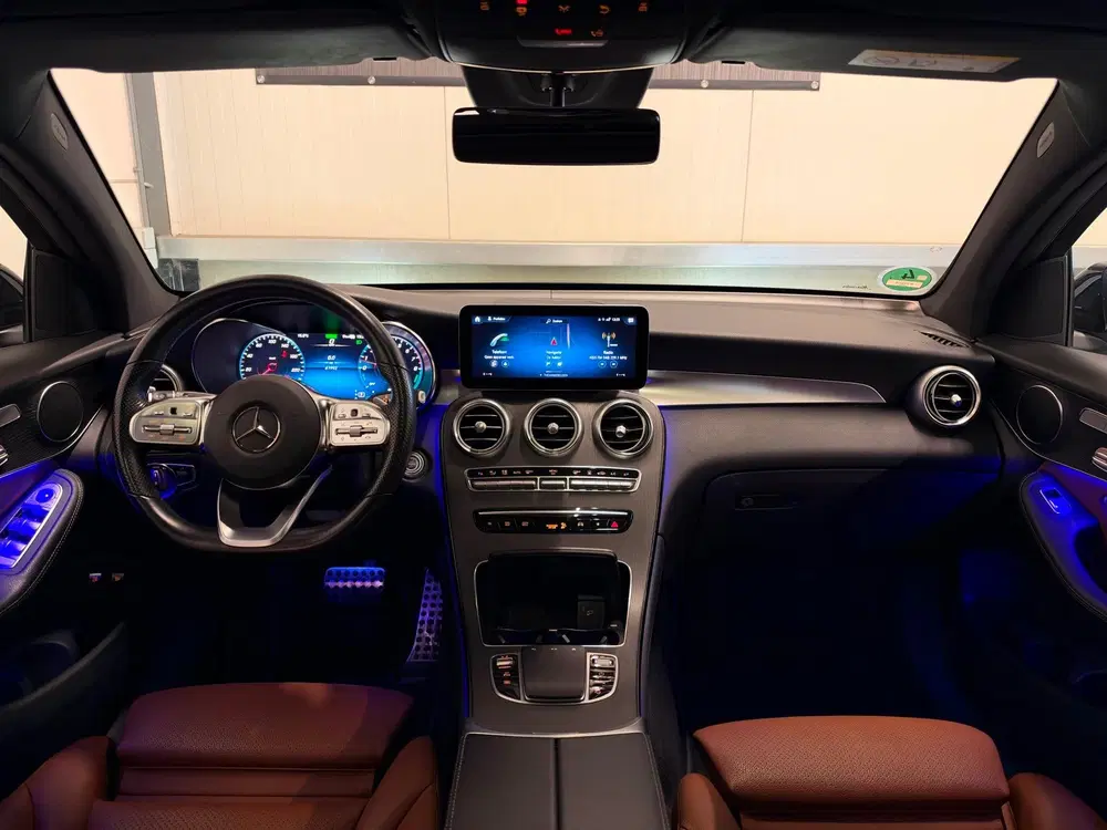 Mercedes-Benz GLC GLC-klasse Coupé 300e 4MATIC AMG Pano uit 2021, foto 14
