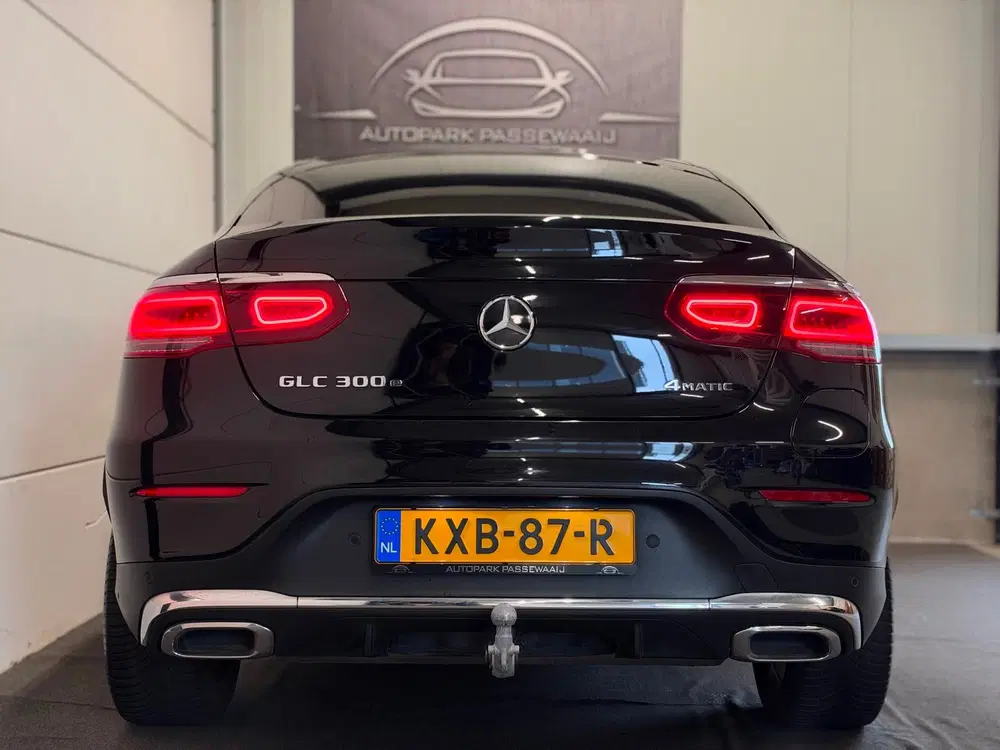 Mercedes-Benz GLC GLC-klasse Coupé 300e 4MATIC AMG Pano uit 2021, foto 7