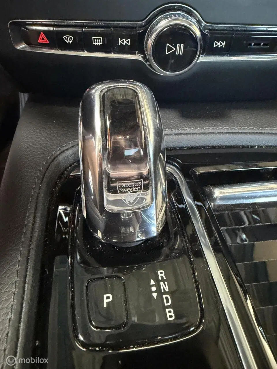 Volvo V60 2.0 T8 AWD Inscription PANO uit 2019, foto 11