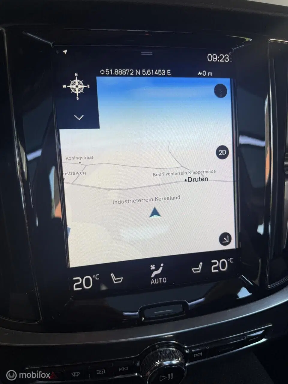 Volvo V60 2.0 T8 AWD Inscription PANO uit 2019, foto 15