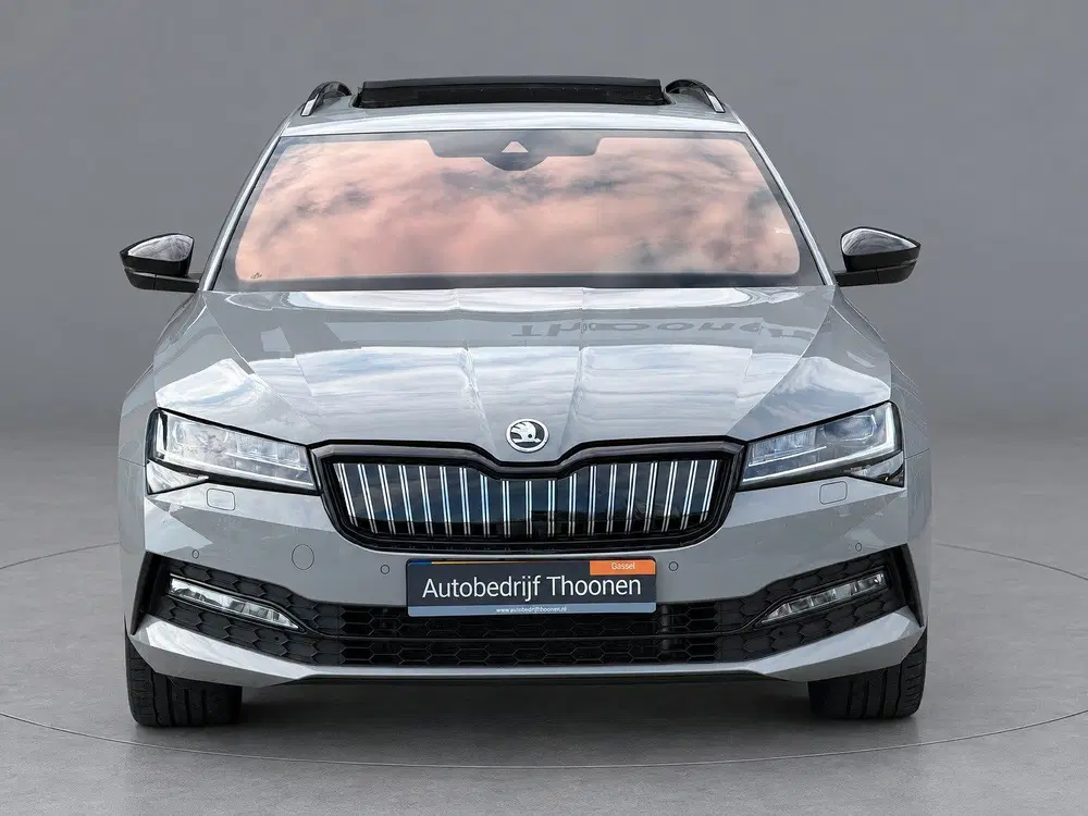 Skoda Superb 1.4 TSI iV Sportline Business uit 2021, foto 4