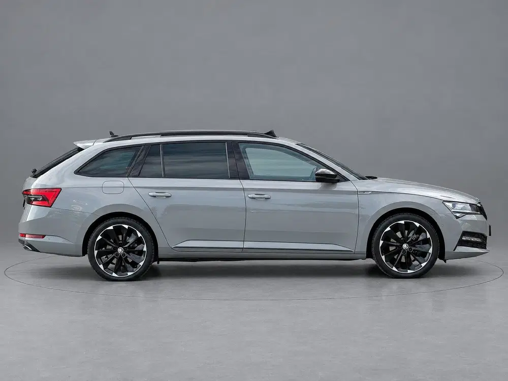 Skoda Superb 1.4 TSI iV Sportline Business uit 2021, foto 5