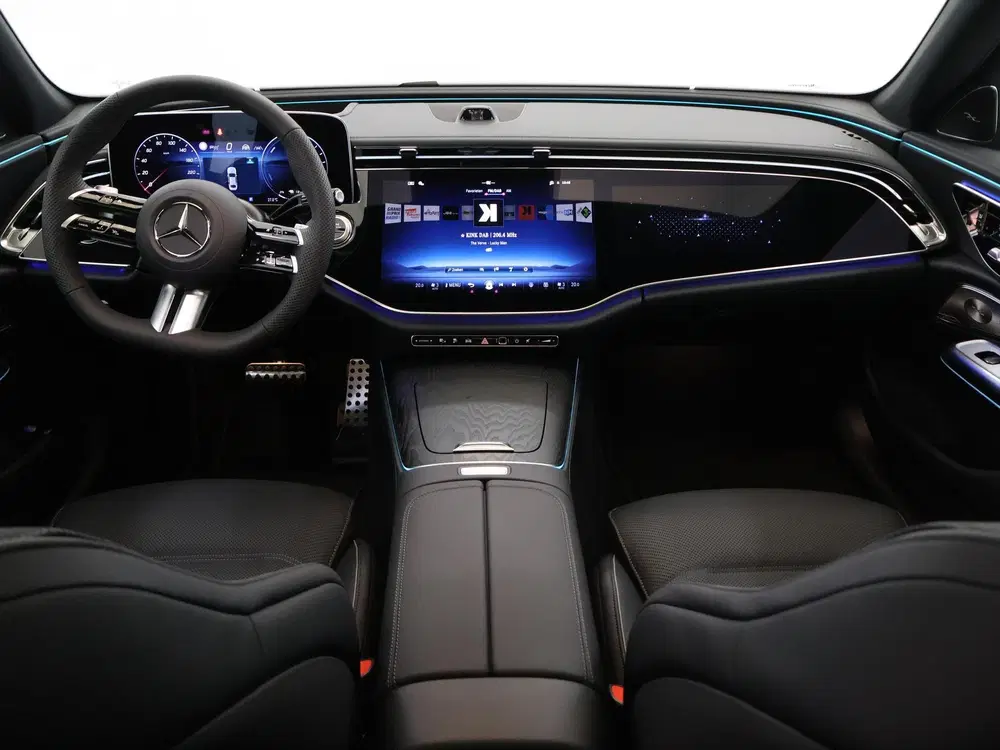 Mercedes-Benz E-Klasse 300e Sport Edition uit 2026, foto 8
